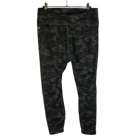 Fabletics Heather Camo Powerhold 7/8 Athletic Leggings M - Picture 3 of 6